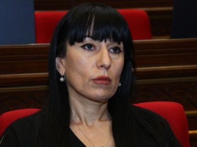 Наира Зограбян: Теперь Армения должна требовать большего и от России