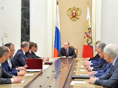 Путин обсудил карабахское урегулирование с членами Совбеза
