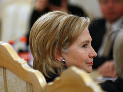 FT: скандал с перепиской мешает предвыборной кампании Клинтон