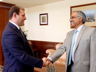 Мэр Еревана обсудил с послом Индии в Армении двусторонне сотрудничество