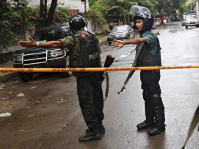 Премьер-министр Бангладеш объявила двухдневный траур в связи с терактом