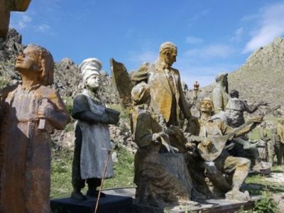 Во дворе армянской церкви в Турции открылся музей Во дворе армянской церкви в Турции открылся музей