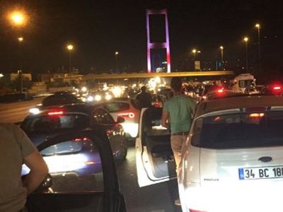 Эрдоган: Попытка переворота осуществлена группой, связанной с движением Гюлена Эрдоган: Попытка переворота осуществлена группой, связанной с движением Гюлена