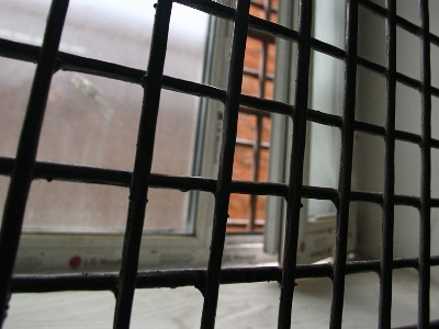 В Армении упрощен процесс принятия посылок для заключенных и назначения свиданий с ними