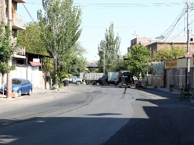 На территории полка ППС, в знак протеста, был сожжен полицейский автомобиль На территории полка ППС, в знак протеста, был сожжен полицейский автомобиль