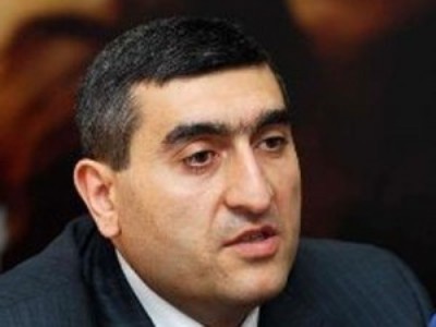 Депутат: Армянская сторона должна занять более жесткую позицию по Карабаху