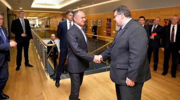 Глава МИД Литвы выразил содействие усилиям сопредседателей МГ ОБСЕ