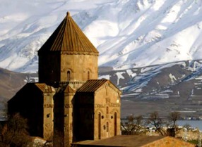 Liturgy in Surb Khach church to be held as planned, Armenian Patriarch of Consta