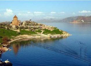 Հայաստանից քանի՞ զբոսաշրջիկ է մասնակցելու Աղթամարի Սուրբ Խաչ եկեղեցու
պատարագի
