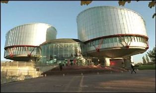 Ստրասբուրգի դատարան դիմած ադրբեջանցիները կորել են Փարիզի օդանավակայանում
կամ դ
