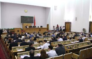 Պատգամավորներն առաջարկում են կրկնակի բարձրացնել իրենց աշխատավարձը