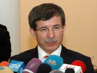 Давудоглу: Впервые в истории Турции регулярная армия убила наших граждан