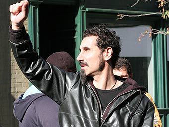 Serj Tankian offers free download of “Yes, It’s Genocide” track