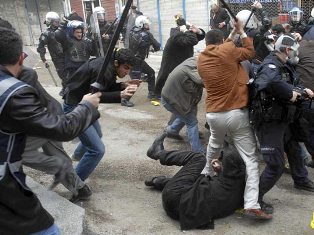 Массовые беспорядки на юго-востоке Турции