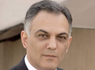 Yerevan Mayor holding auction