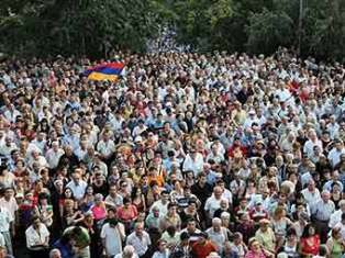 Extra-parliamentary Opposition holding rally in Yerevan