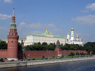 Москва намерена и дальше «сдвигать Армению и Азербайджан с крайних позиций»