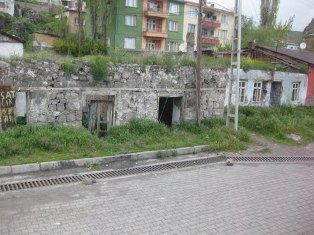 Турецкого журналиста ошарашила астрономическая цена дома Чаренца в Карсе