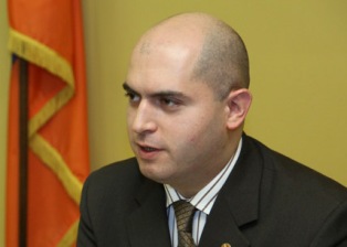 Министр образования и науки Армении отбыл в Страсбург
