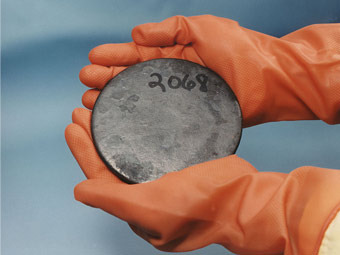 Armenian nuclear smuggler ready to name suppliers to commute sentence