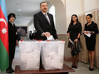 Выборы в Азербайджане: Послушный парламент сформирован, но народ все более разоч