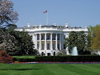 США продлили санкции против Ирана