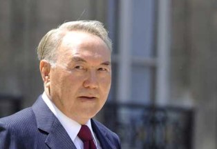 Президент Казахстана прибыл в Баку на саммит по Каспию