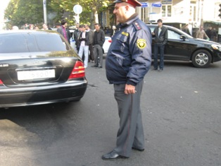 Գլխավոր դատախազության աշխատակազմի ղեկավարի վթարի ենթարկված «Մերսեդեսը» տուգանայի