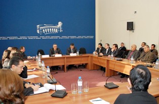 Խորհրդակցություն ԱԳՆ-ում` գործադիր իշխանության մարմինների արտաքին կապերի պատասխա