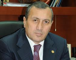 «Հրապարակ». Սյունիքի մարզպետի ՀՀԿ-ական խորհրդականը խանգարում է պետական կառույցնե