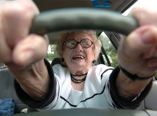 Лавры Шумахера не дают покоя 70-летней азербайджанке