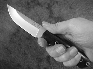 Девушку обманули, привезли к себе домой и забрали пылесос
