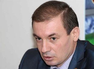 Azeri leader unable to get over deserter syndrome, Armenian MP says