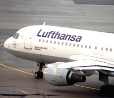 Самолет Lufthansa аварийно сел в аэропорту Тбилиси