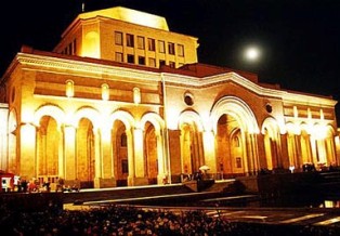 К 2011 г. в Национальной картинной галереи Армении будет оцифровано 5 000 экспон
