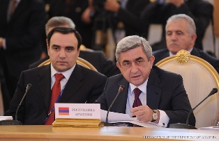 Սերժ Սարգսյան. Հայաստանը դեմ է Ղարաբաղի խնդրի ռազմական ճանապարհով լուծմանը