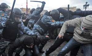 В ходе беспорядков на Манеже пострадали двое армянских подростков