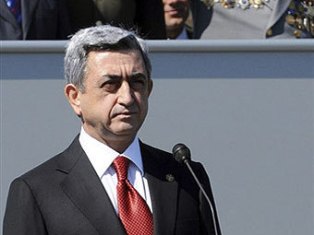 Armenian President visited renovated medical center in Goris