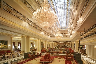 Долги за свет в турецком отеле Тельмана Исмаилова заплатит Just Cavalli