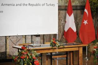 Turkey to look for Armenia-Turkey accords by candlelight, CNNturk editor says