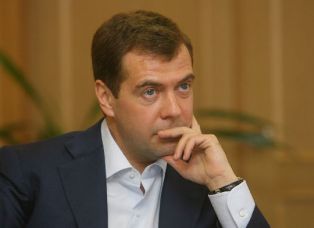 Что думает Медведев о беспорядках  в Москве
