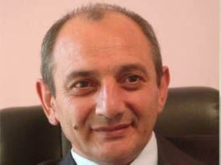 Президент Нагорного Карабаха присвоил звание заслуженного юриста председателю су