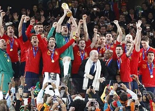 2010թ. աշխարհի լավագույն թիմը ֆուտբոլի Իսպանիայի հավաքականն է (վիդեո)