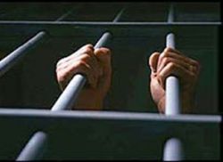 Греция построит плавучие тюрьмы для нелегальных иммигрантов