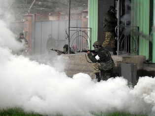 При взрыве на военной базе в Грузии погибли трое