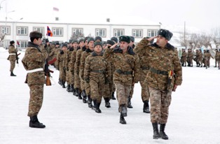 Сейран Оганян: В 2011 году военная подготовка ВС будет в центре внимания Минобор