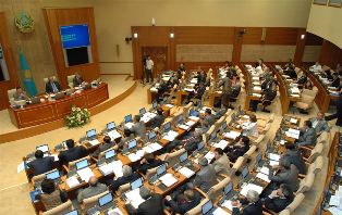 Ղազախստանի խորհրդարանը թույլ է տվել երկարաձգել նախագահի լիազորությունները հանրաք
