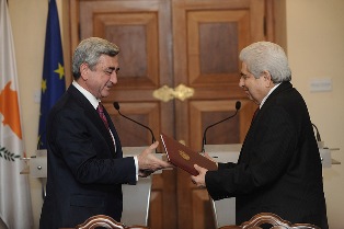 Armenian, Cypriot Presidents sign joint declaration