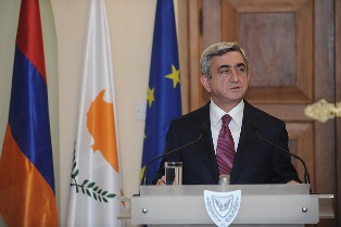 Armenia far from resolving problems by means of threats and blackmail, Armenian