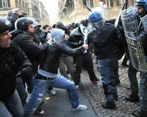 Students clash with police in Turkey
